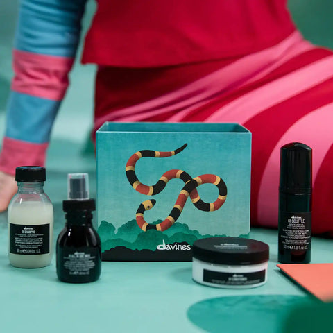 Elegant Tropic Forest Gift Set for All Hair Types